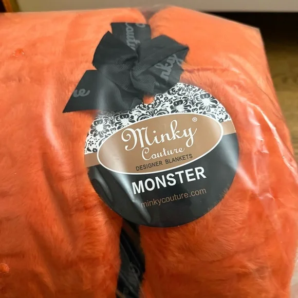 Minky Couture Hugs Orange Marmalade Cozy Blanket Throw - Picture 4 of 7